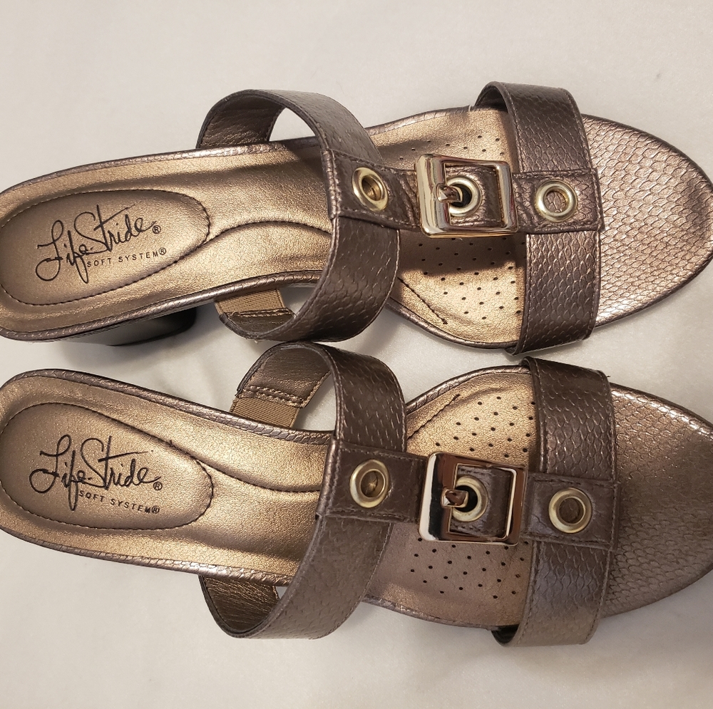 Life Stride Open Toe Block Heel Snake Patent Sandals Gold 10M